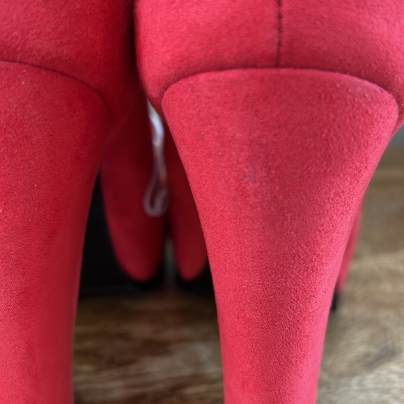NWT Red Mossimo Platform Heels - Picture 6 of 8